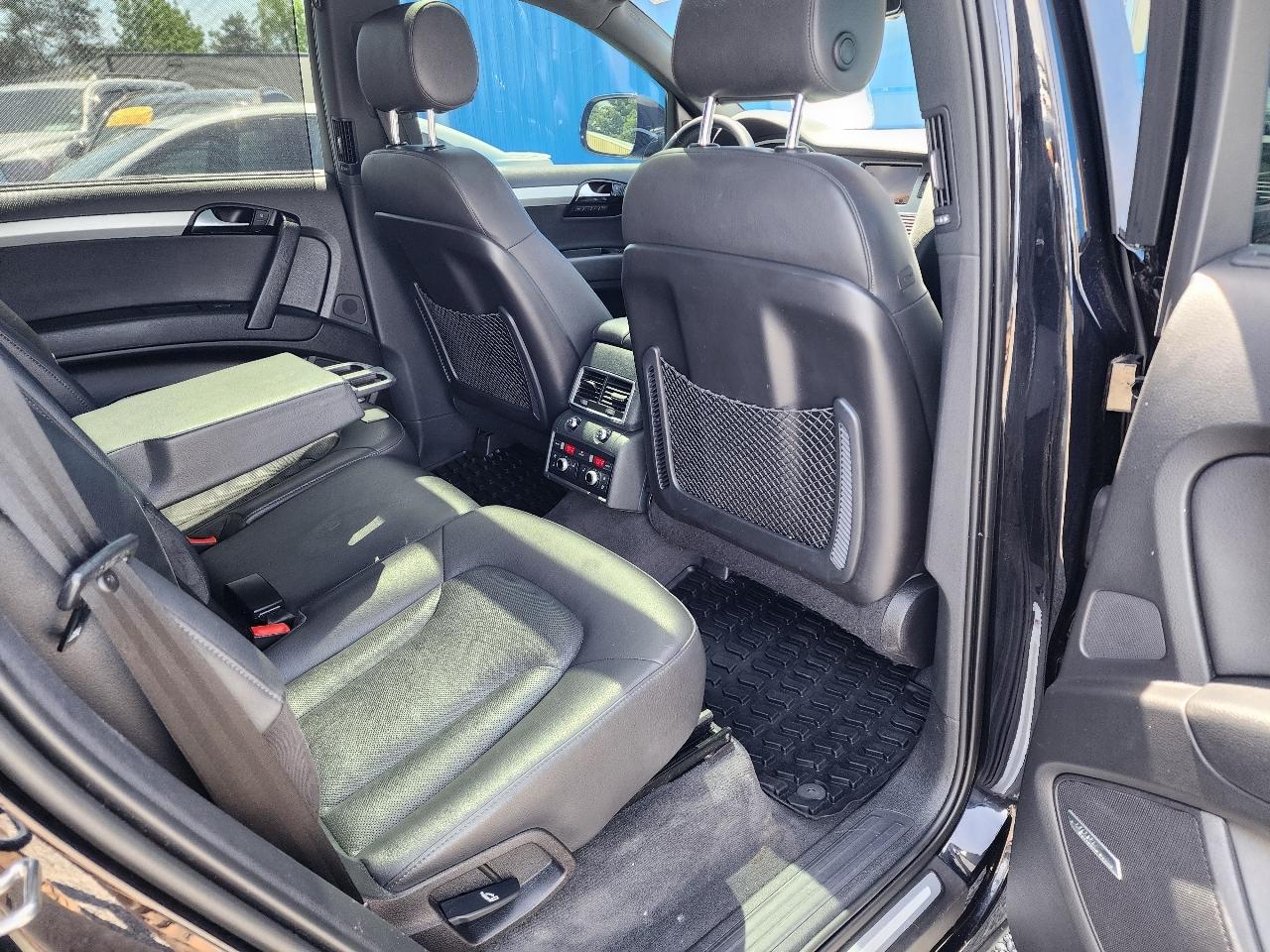 Audi Q7  2013