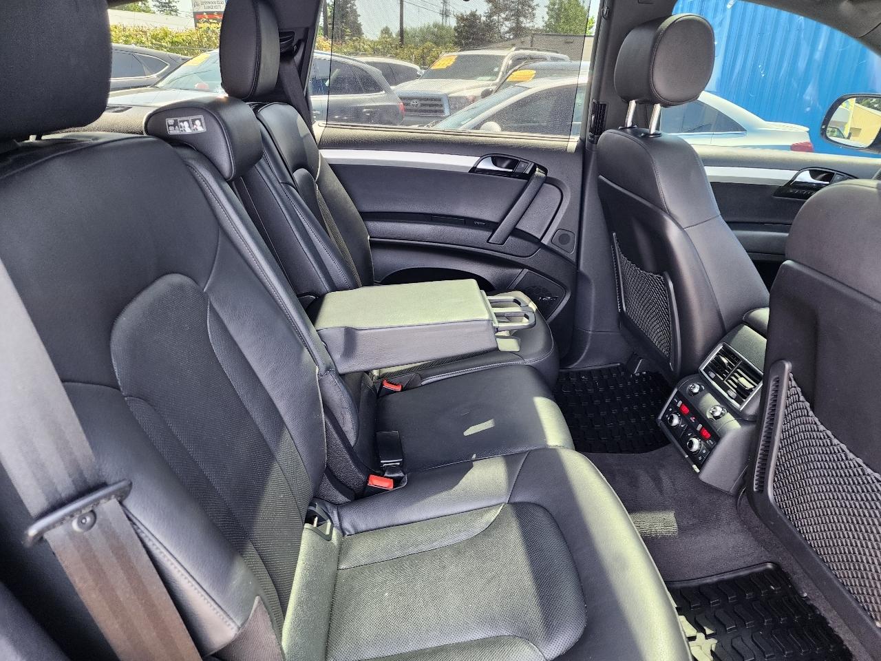 Audi Q7  2013