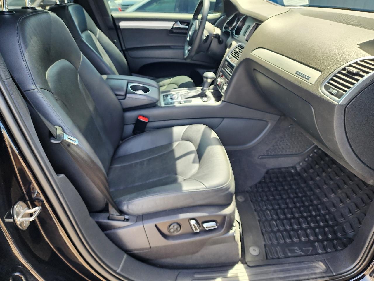 Audi Q7  2013