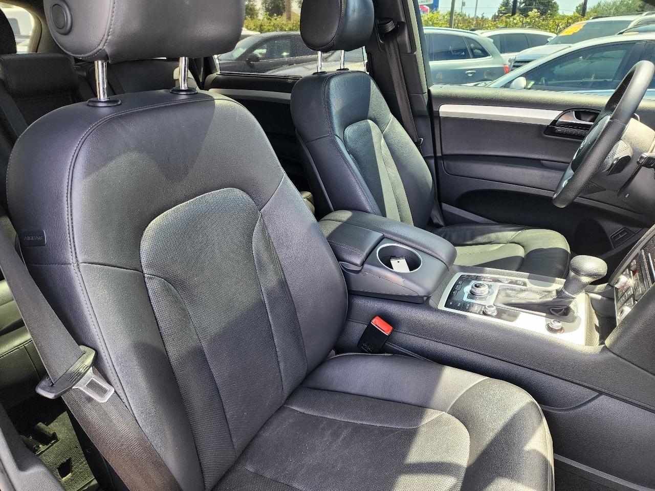 Audi Q7  2013