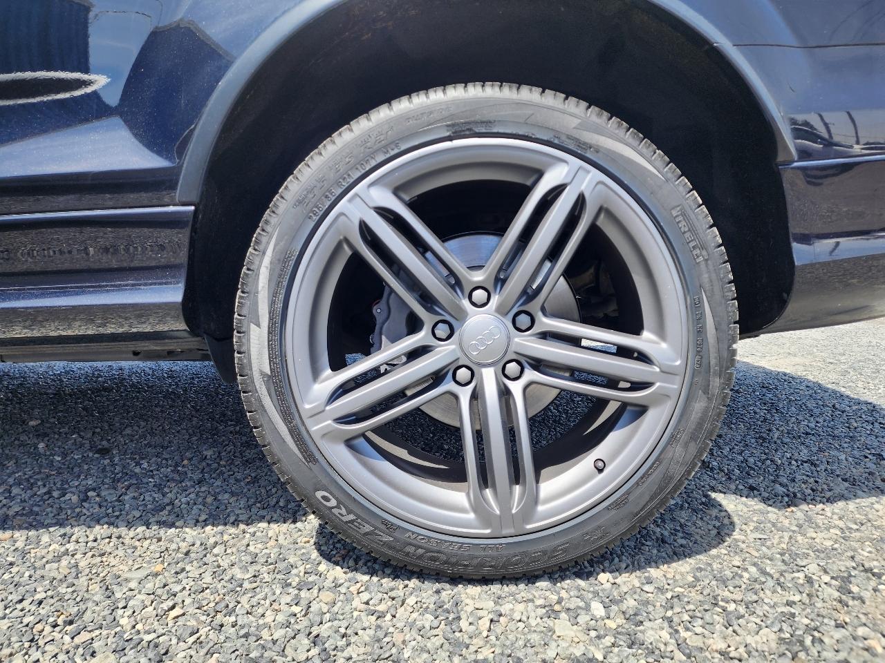 Audi Q7  2013