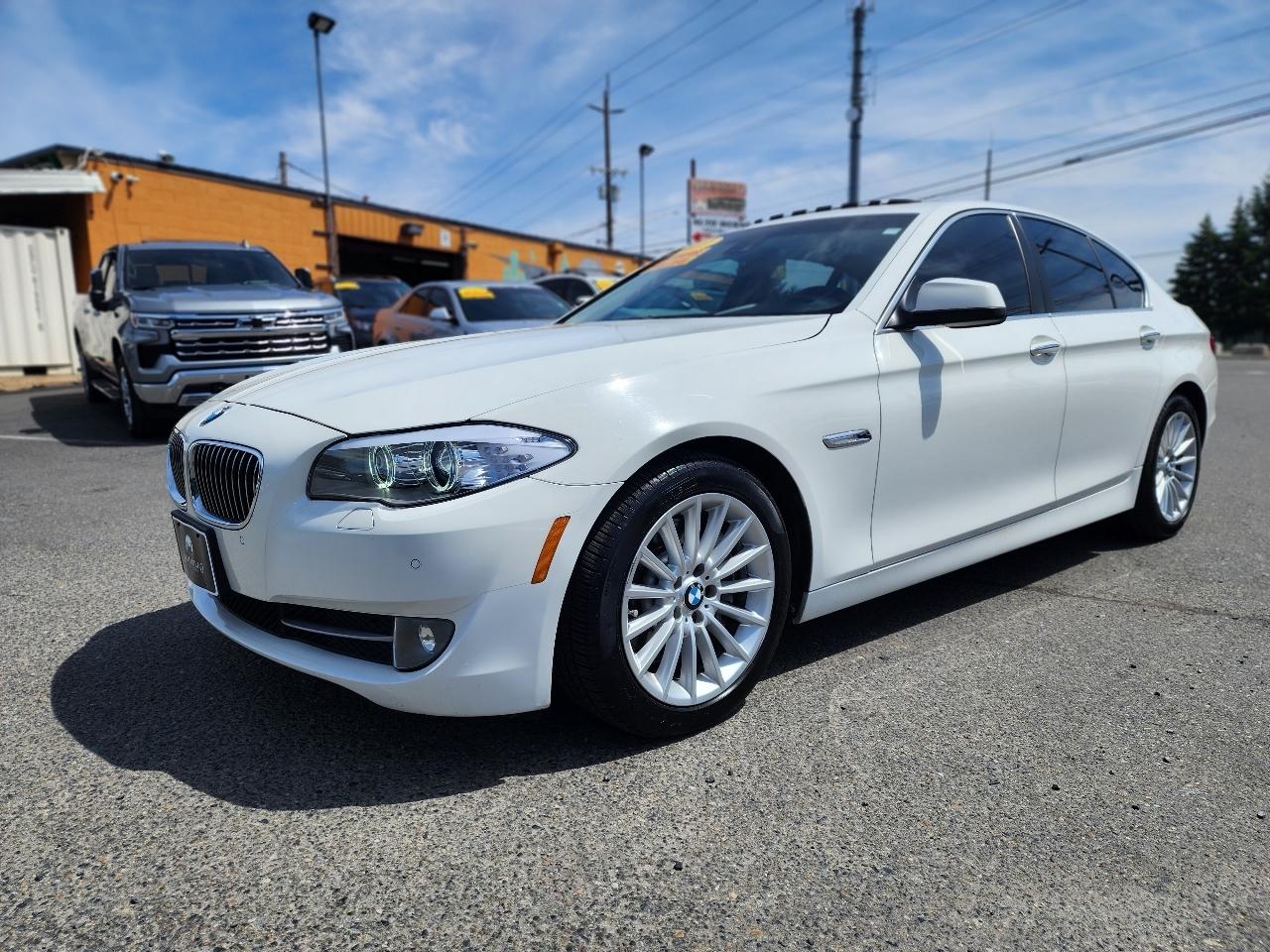 BMW 5 Series 4dr Sdn 535i RWD 2011