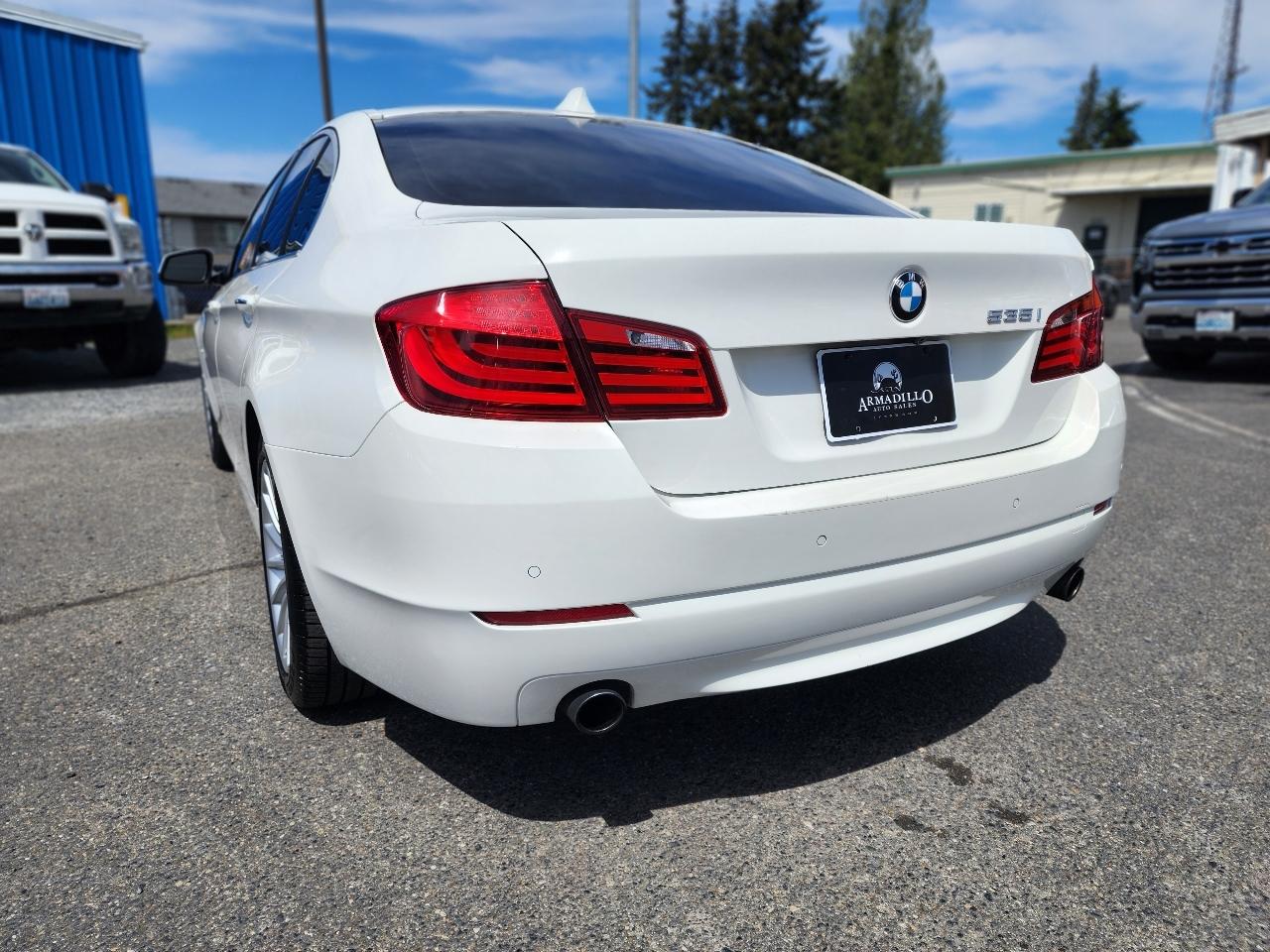 BMW 5 Series 4dr Sdn 535i RWD 2011