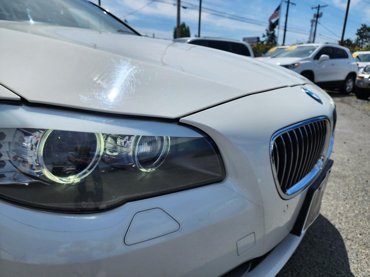 BMW 5 Series 4dr Sdn 535i RWD 2011