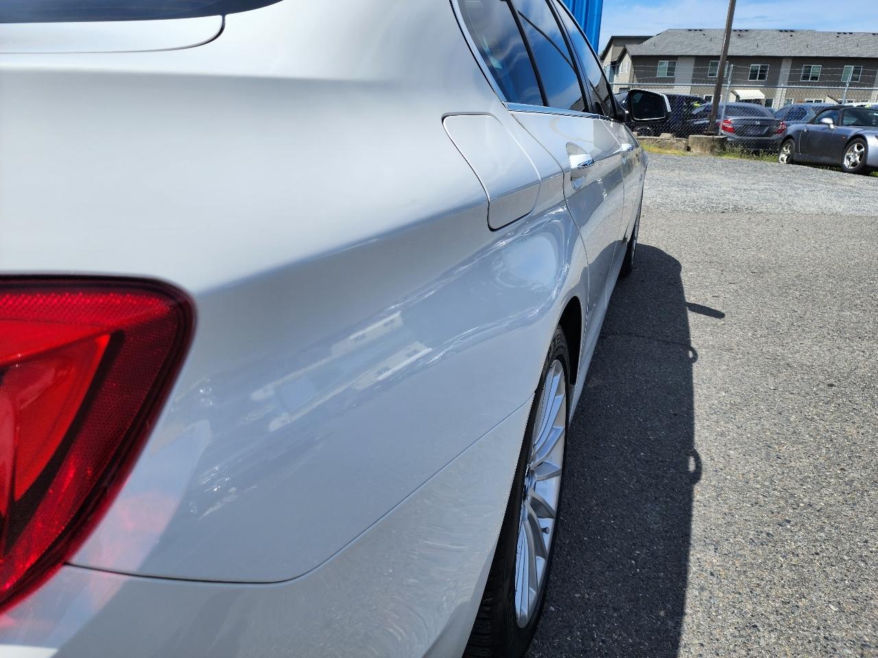 BMW 5 Series 4dr Sdn 535i RWD 2011