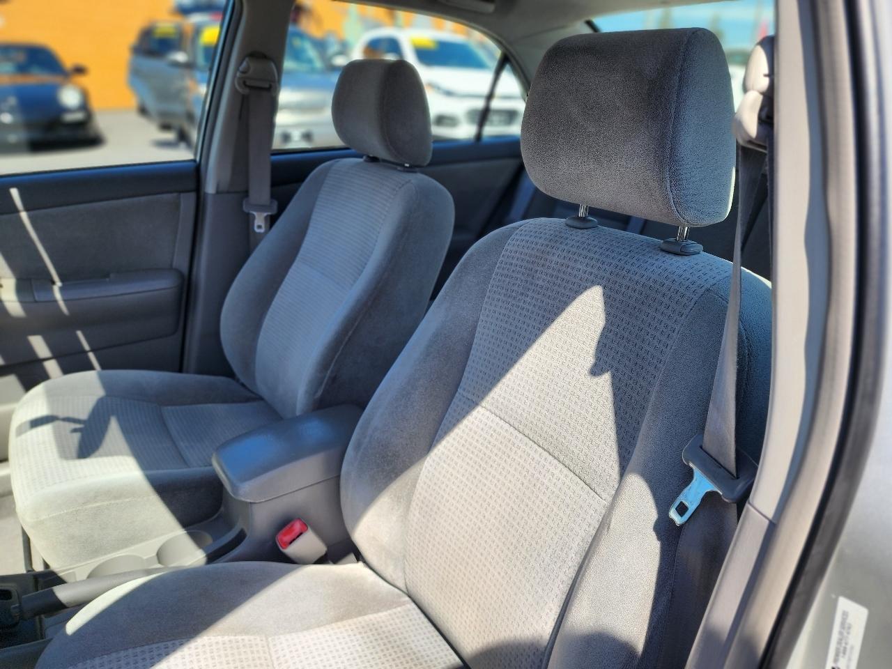 Toyota Corolla 4dr Sdn Auto CE (Natl) 2007