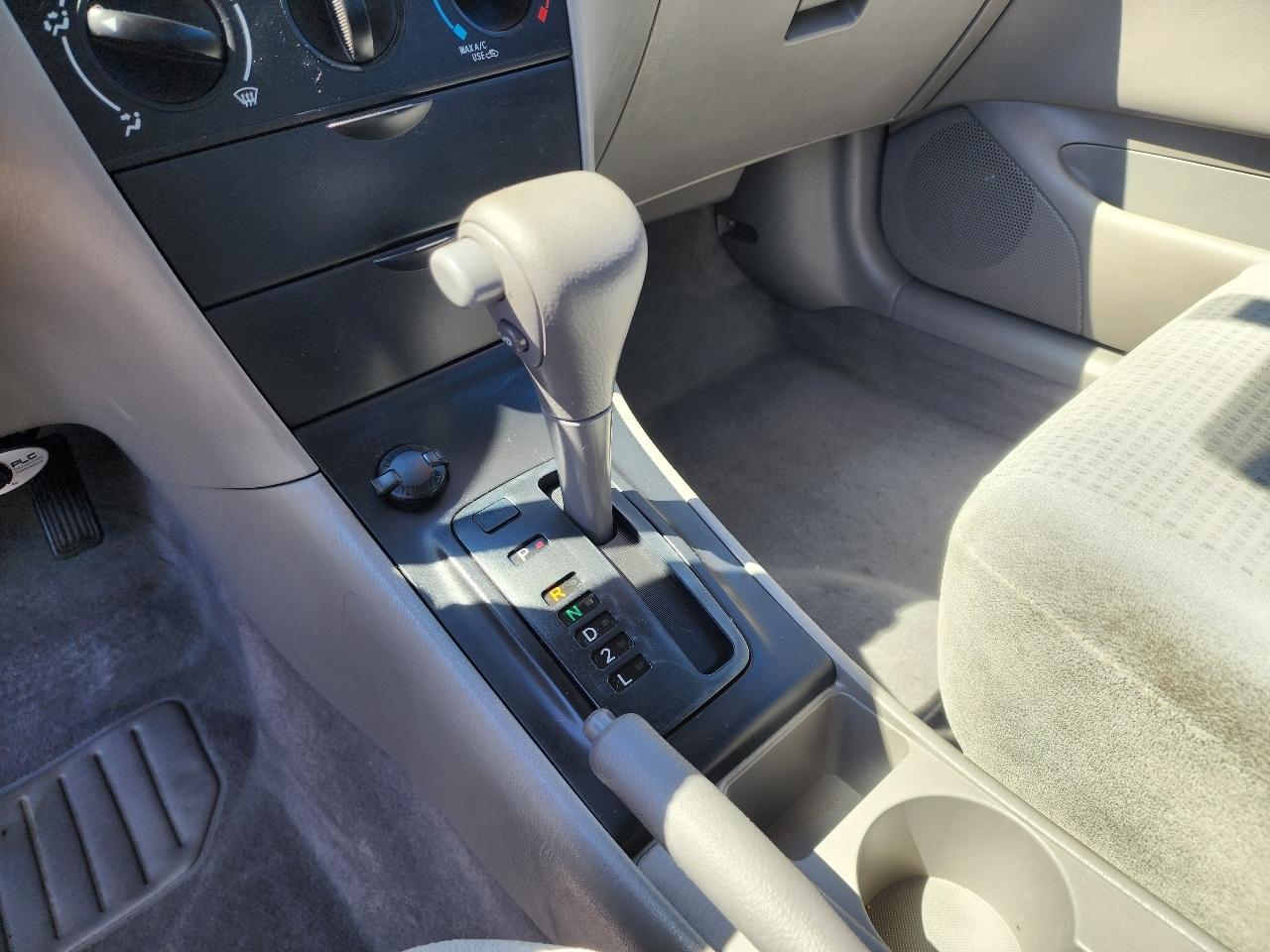 Toyota Corolla 4dr Sdn Auto CE (Natl) 2007