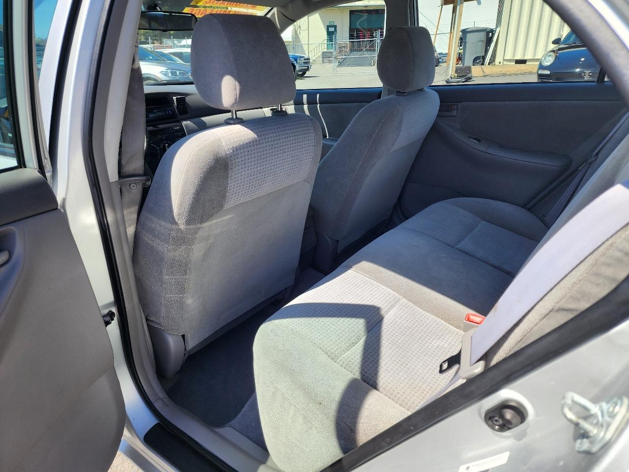 Toyota Corolla 4dr Sdn Auto CE (Natl) 2007