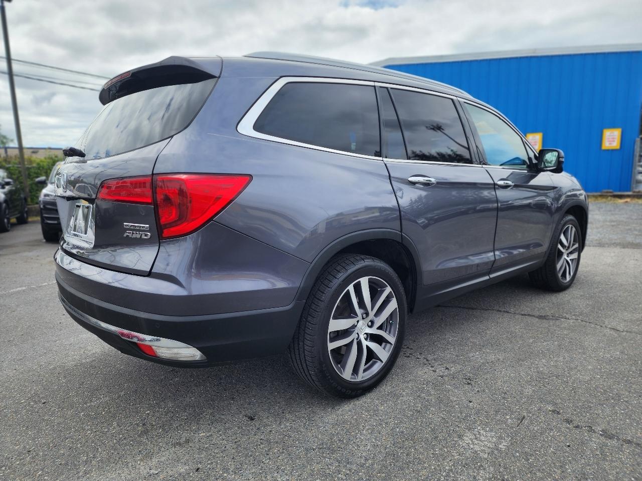 Honda Pilot Touring AWD 2016