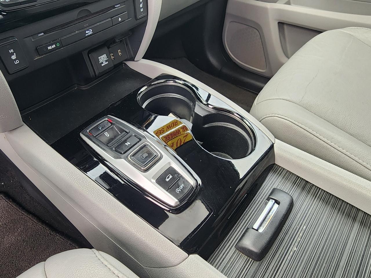 Honda Pilot Touring AWD 2016