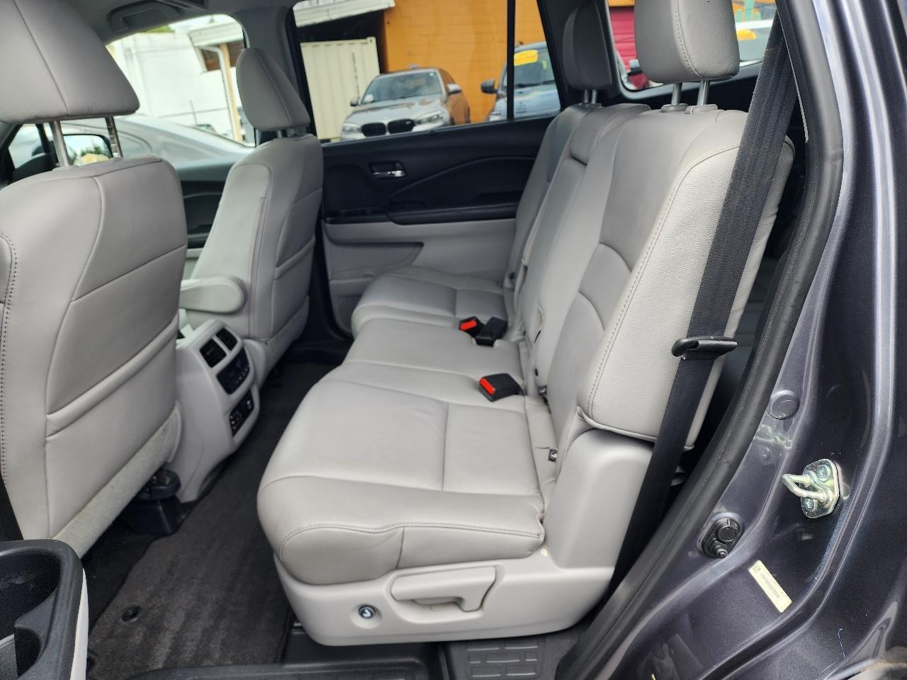 Honda Pilot Touring AWD 2016