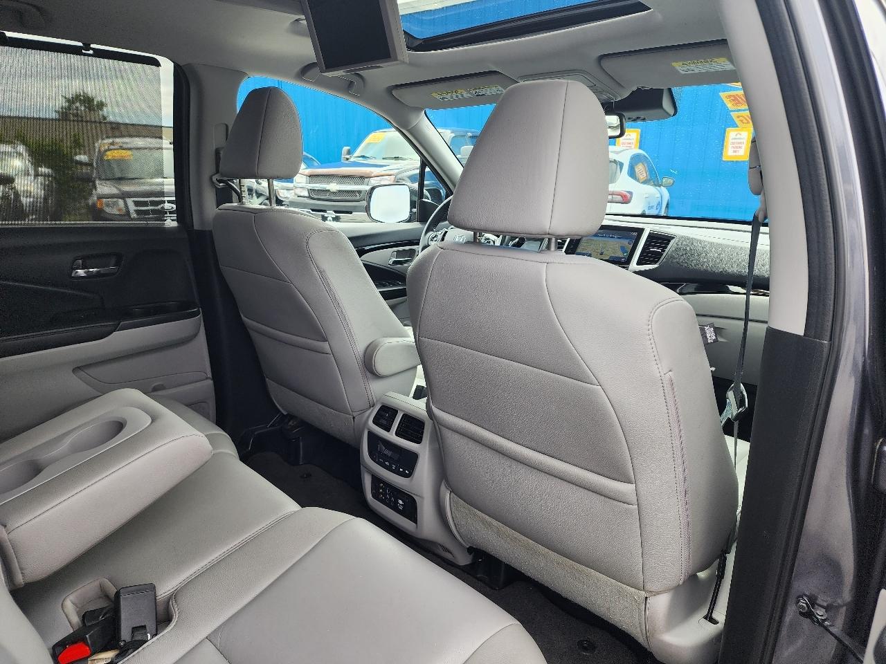 Honda Pilot Touring AWD 2016