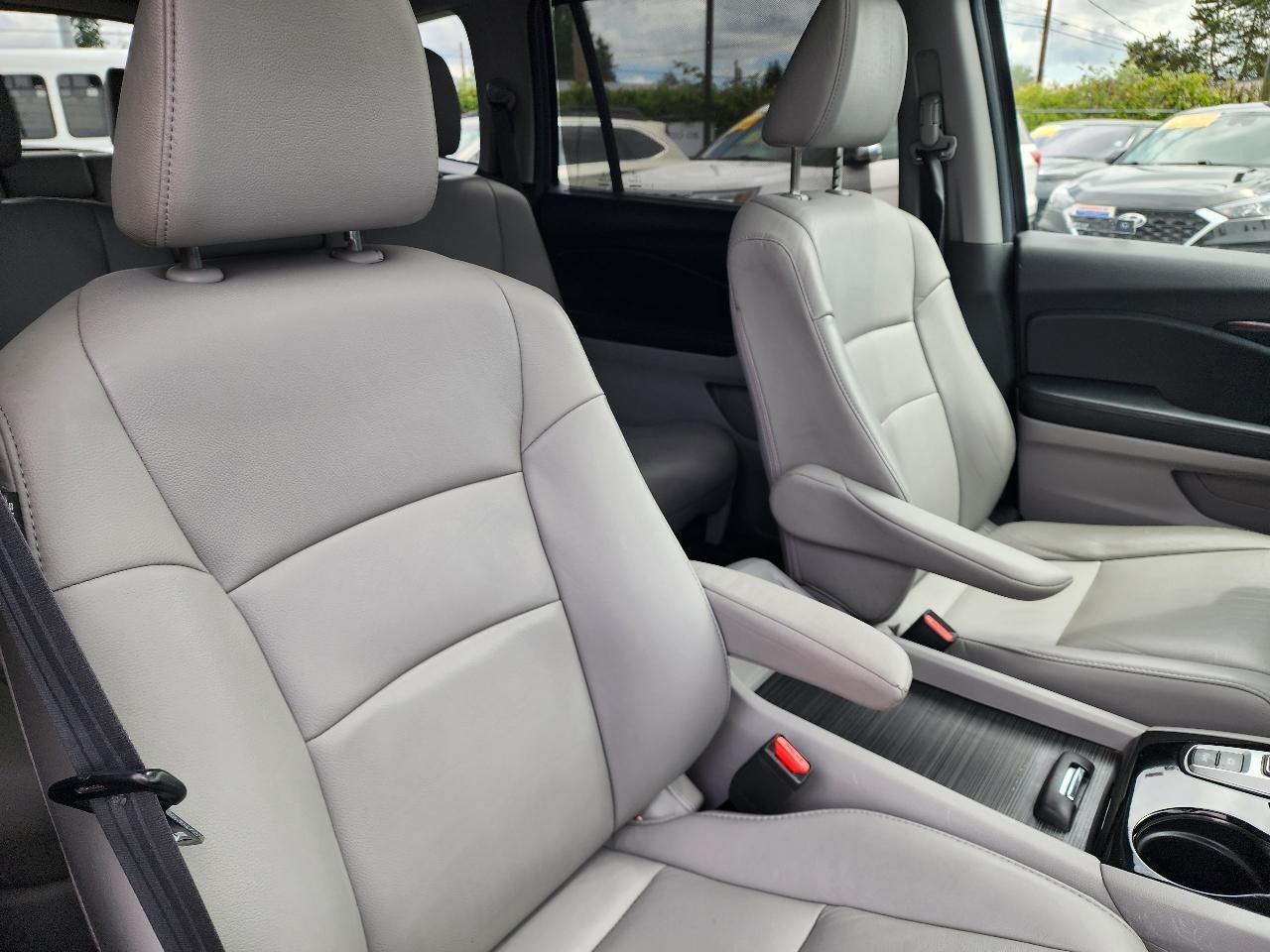 Honda Pilot Touring AWD 2016