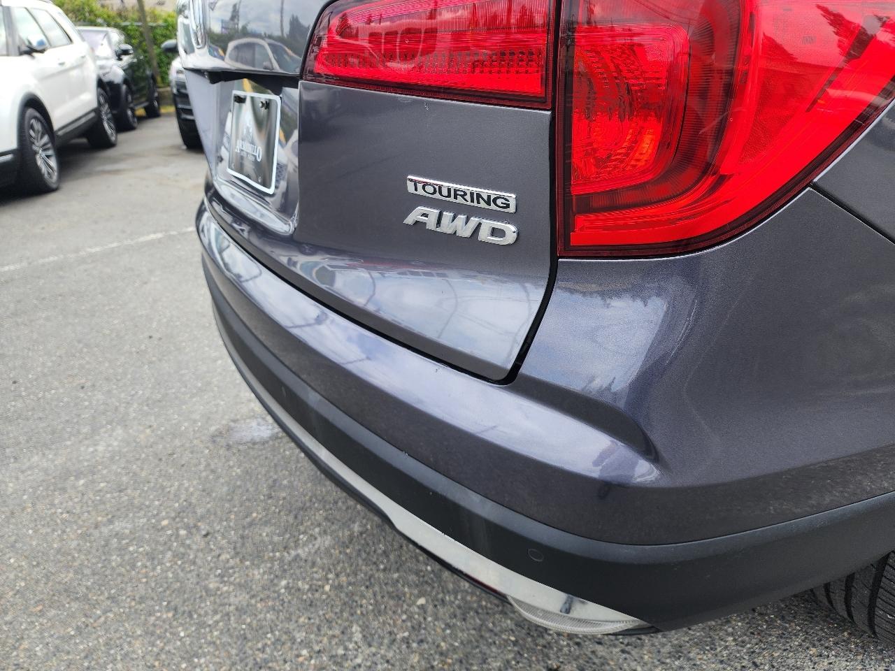 Honda Pilot Touring AWD 2016