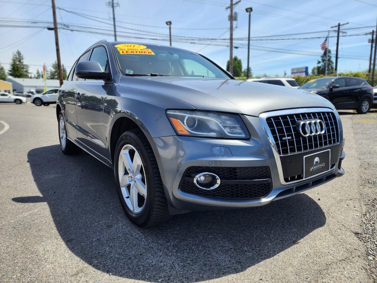 Audi Q5 quattro 4dr 3.2L Premium Plus 2012