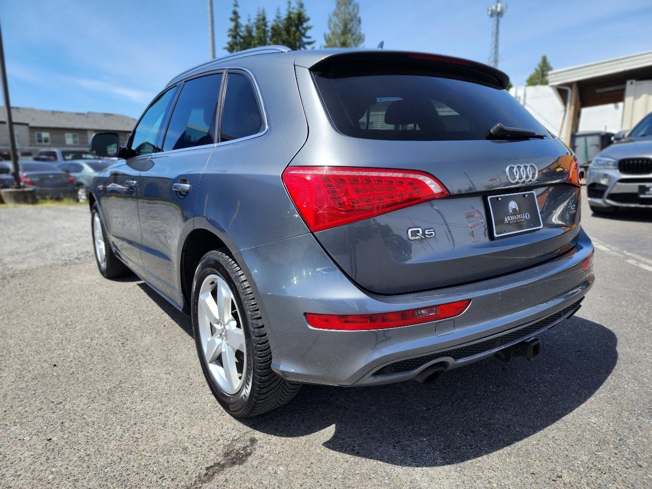 Audi Q5 quattro 4dr 3.2L Premium Plus 2012