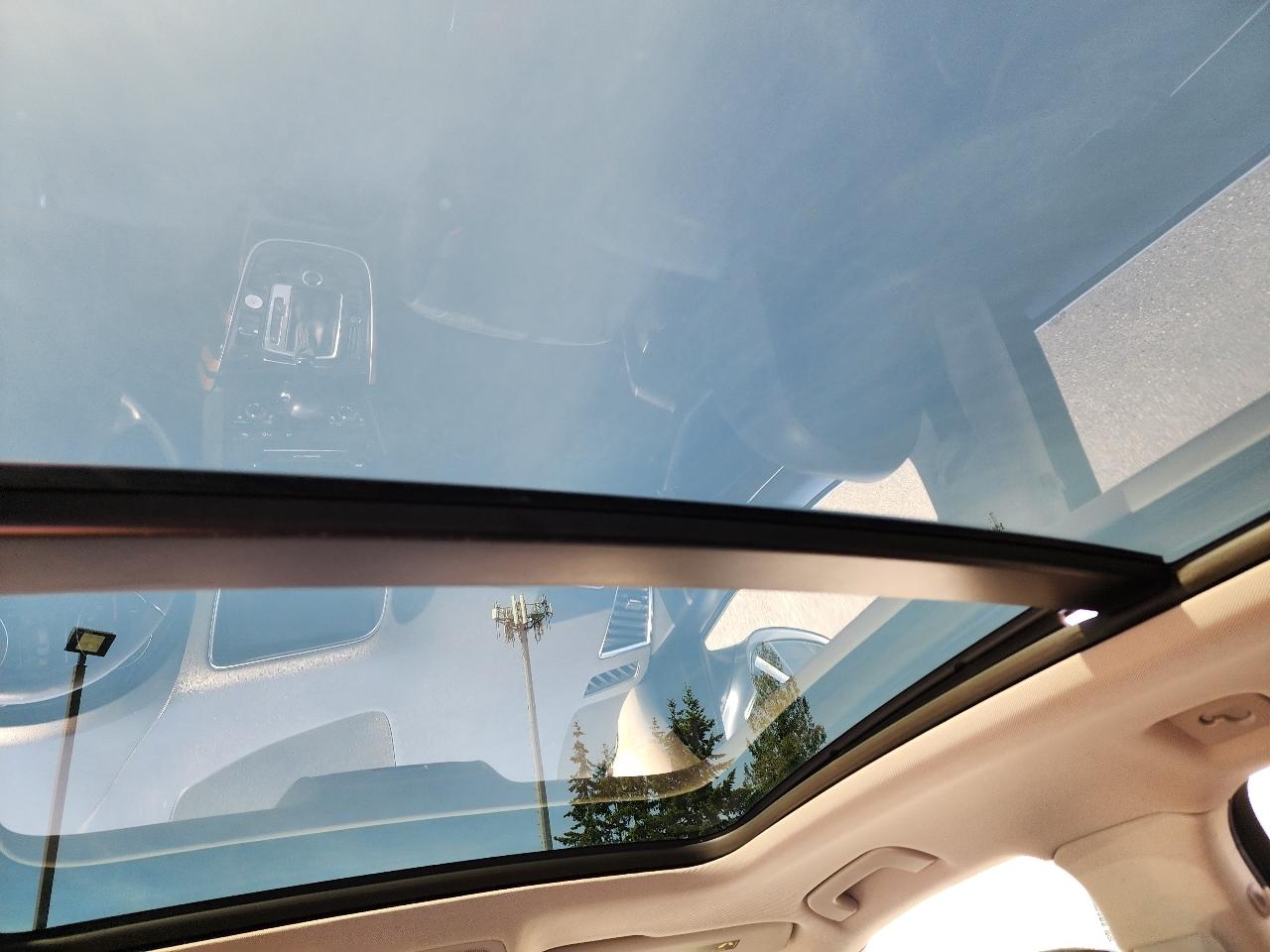 Audi Q5 quattro 4dr 3.2L Premium Plus 2012