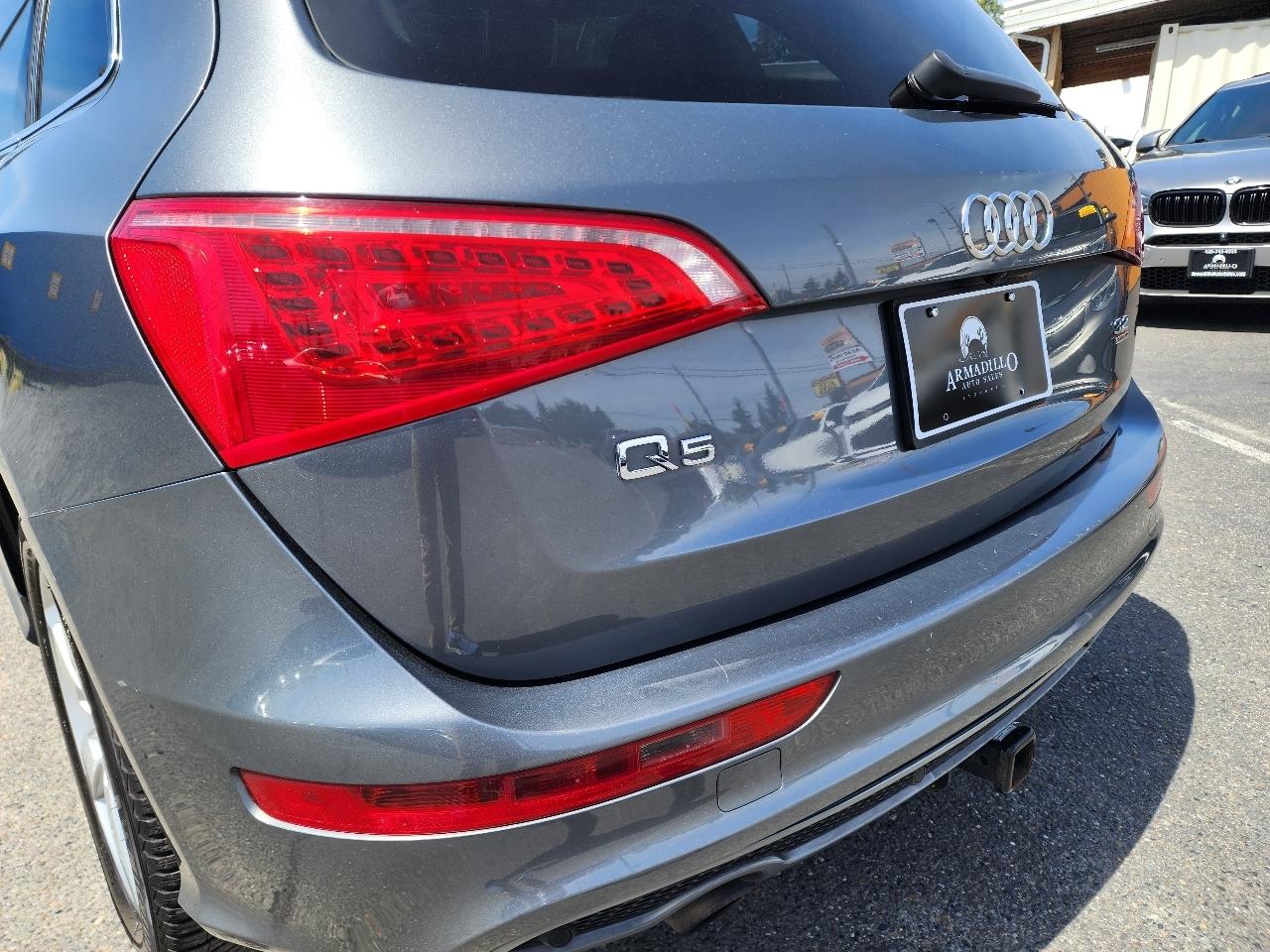 Audi Q5 quattro 4dr 3.2L Premium Plus 2012
