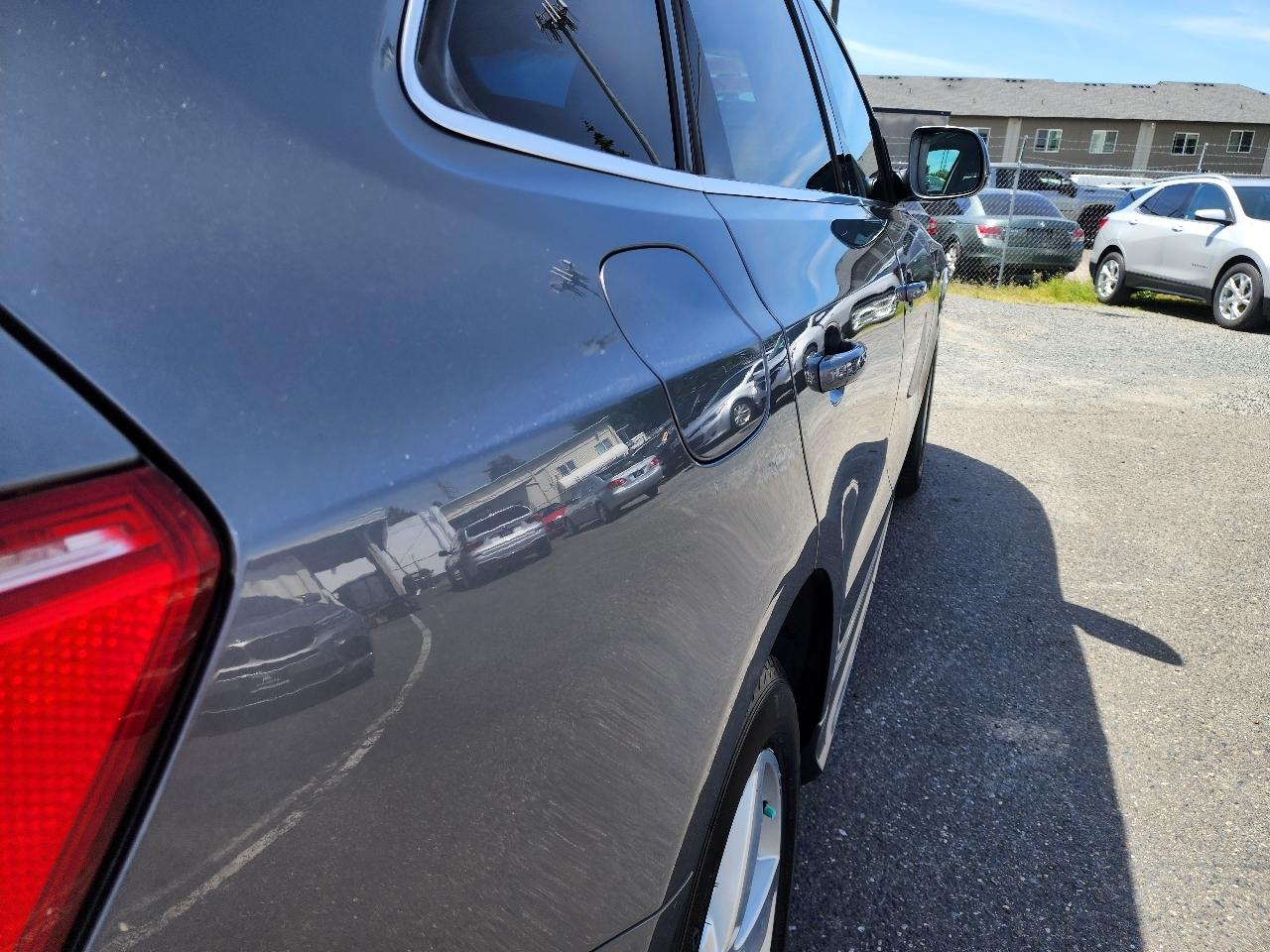 Audi Q5 quattro 4dr 3.2L Premium Plus 2012