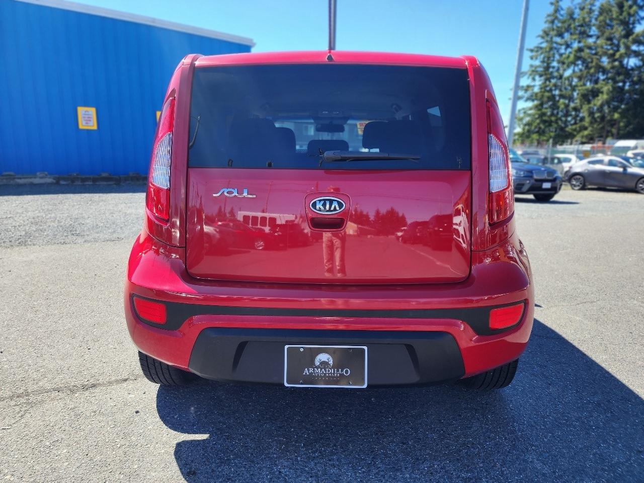 Kia Soul + 2012