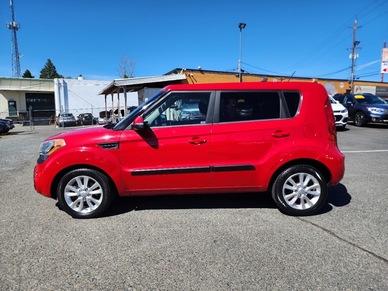 Kia Soul + 2012