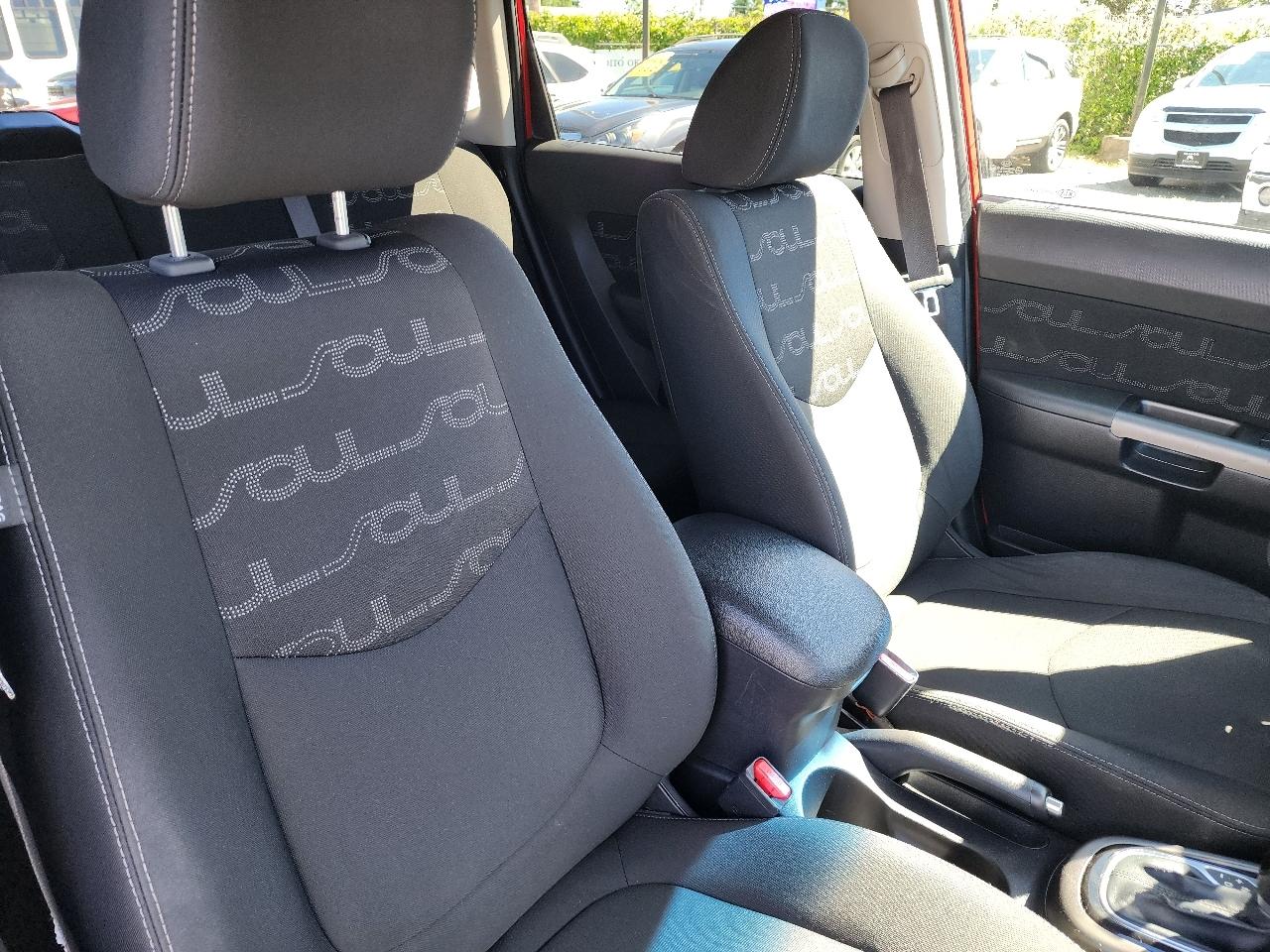 Kia Soul + 2012