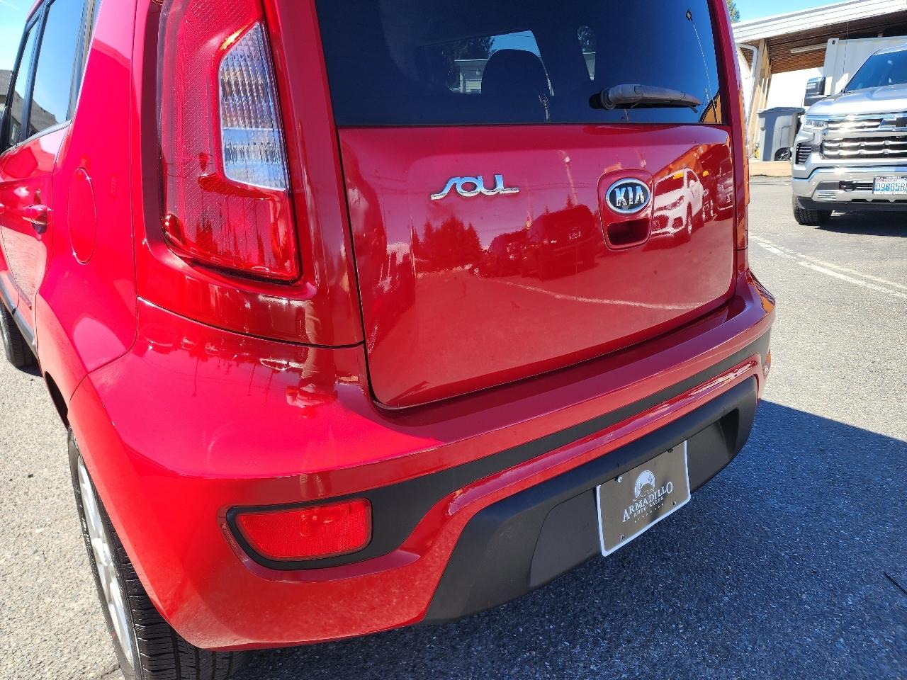 Kia Soul + 2012
