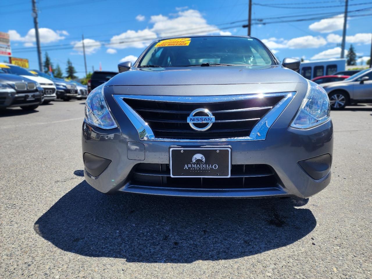 Nissan Versa Sedan 2018.5 SV CVT 2018