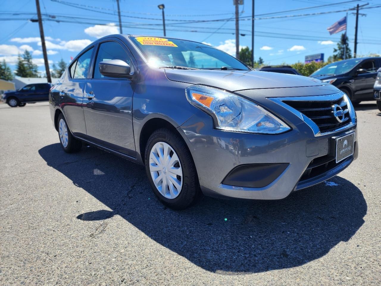 Nissan Versa Sedan 2018.5 SV CVT 2018