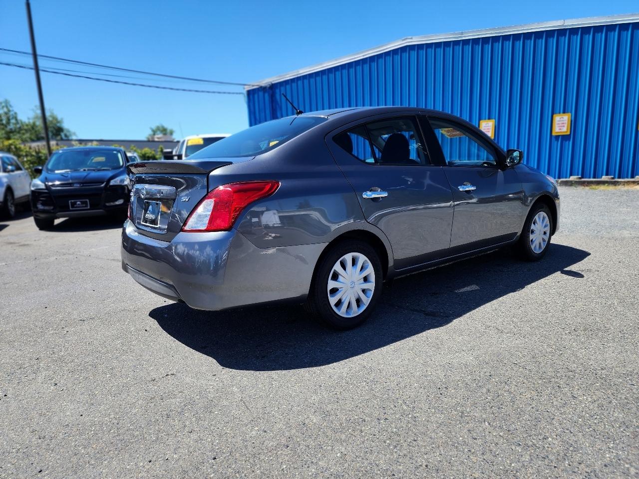 Nissan Versa Sedan 2018.5 SV CVT 2018