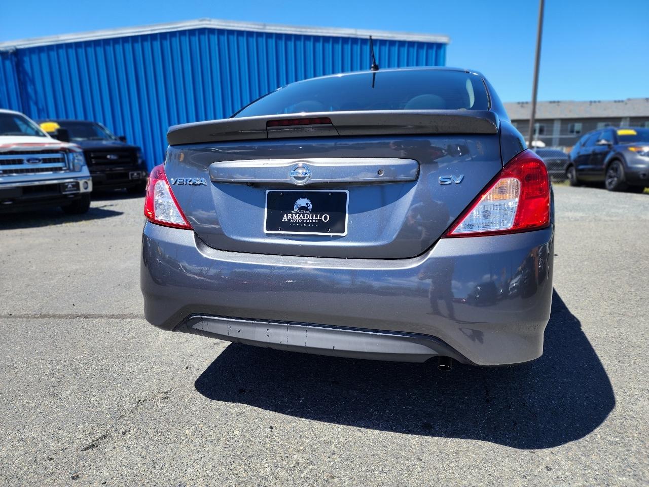 Nissan Versa Sedan 2018.5 SV CVT 2018
