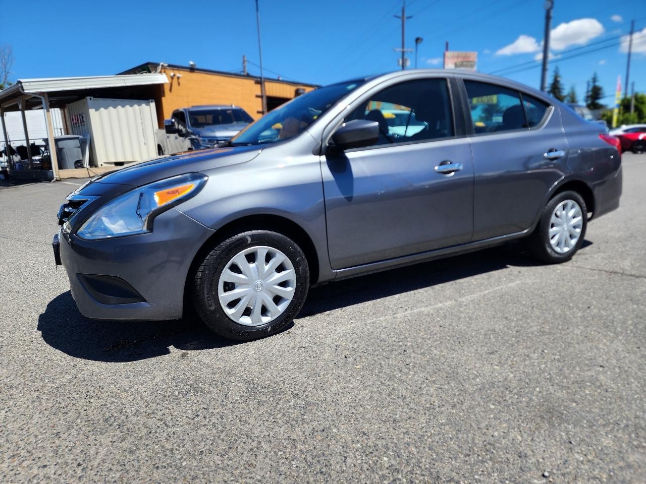 Nissan Versa Sedan 2018.5 SV CVT 2018
