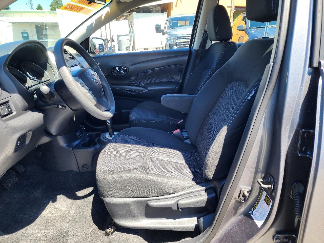 Nissan Versa Sedan 2018.5 SV CVT 2018