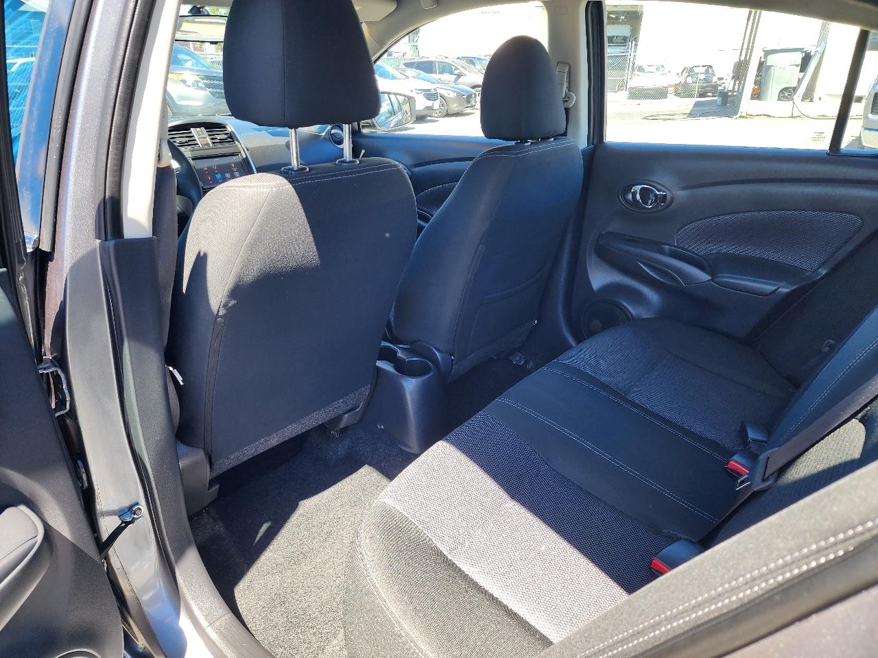 Nissan Versa Sedan 2018.5 SV CVT 2018