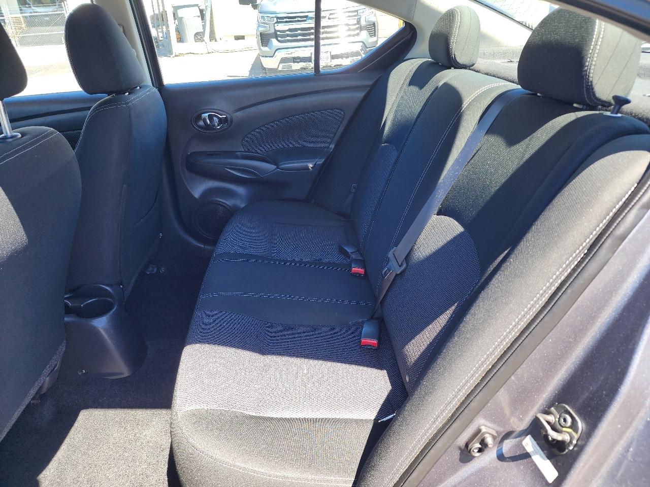 Nissan Versa Sedan 2018.5 SV CVT 2018