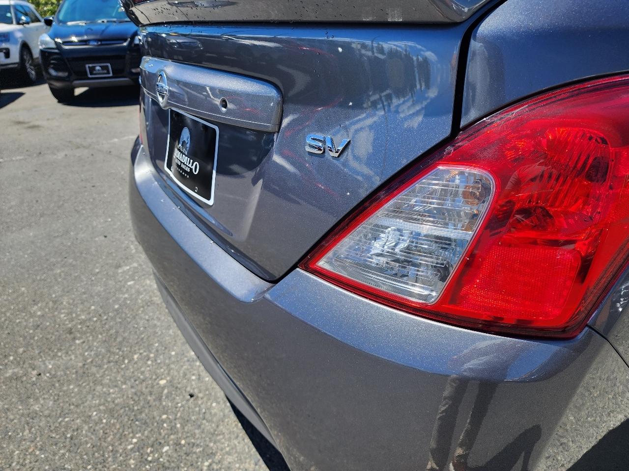 Nissan Versa Sedan 2018.5 SV CVT 2018