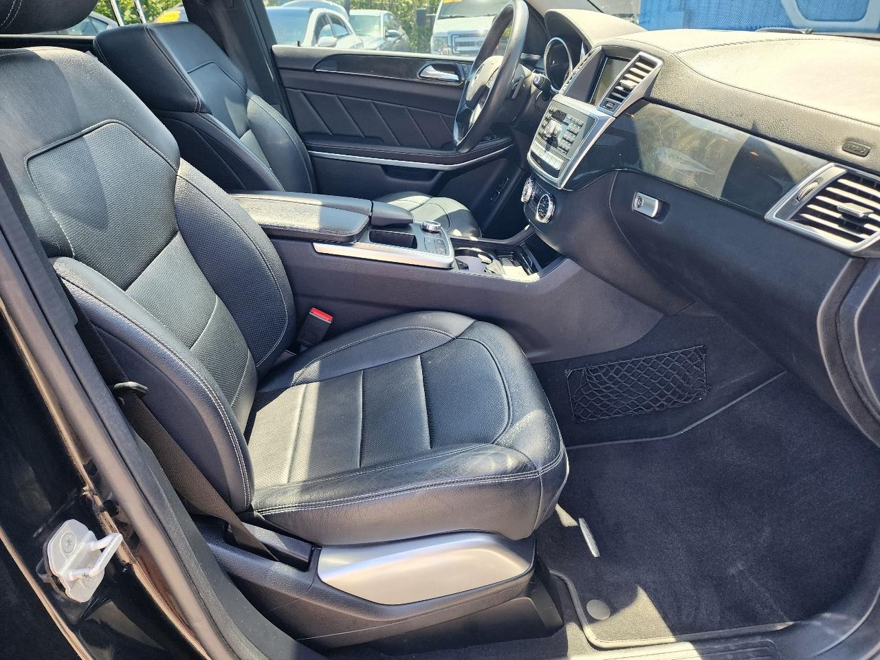 Mercedes-Benz GL  2016
