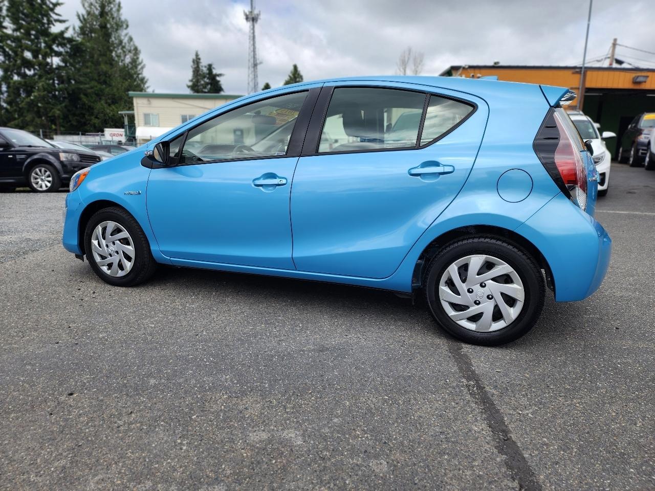 Toyota Prius c Two 2015