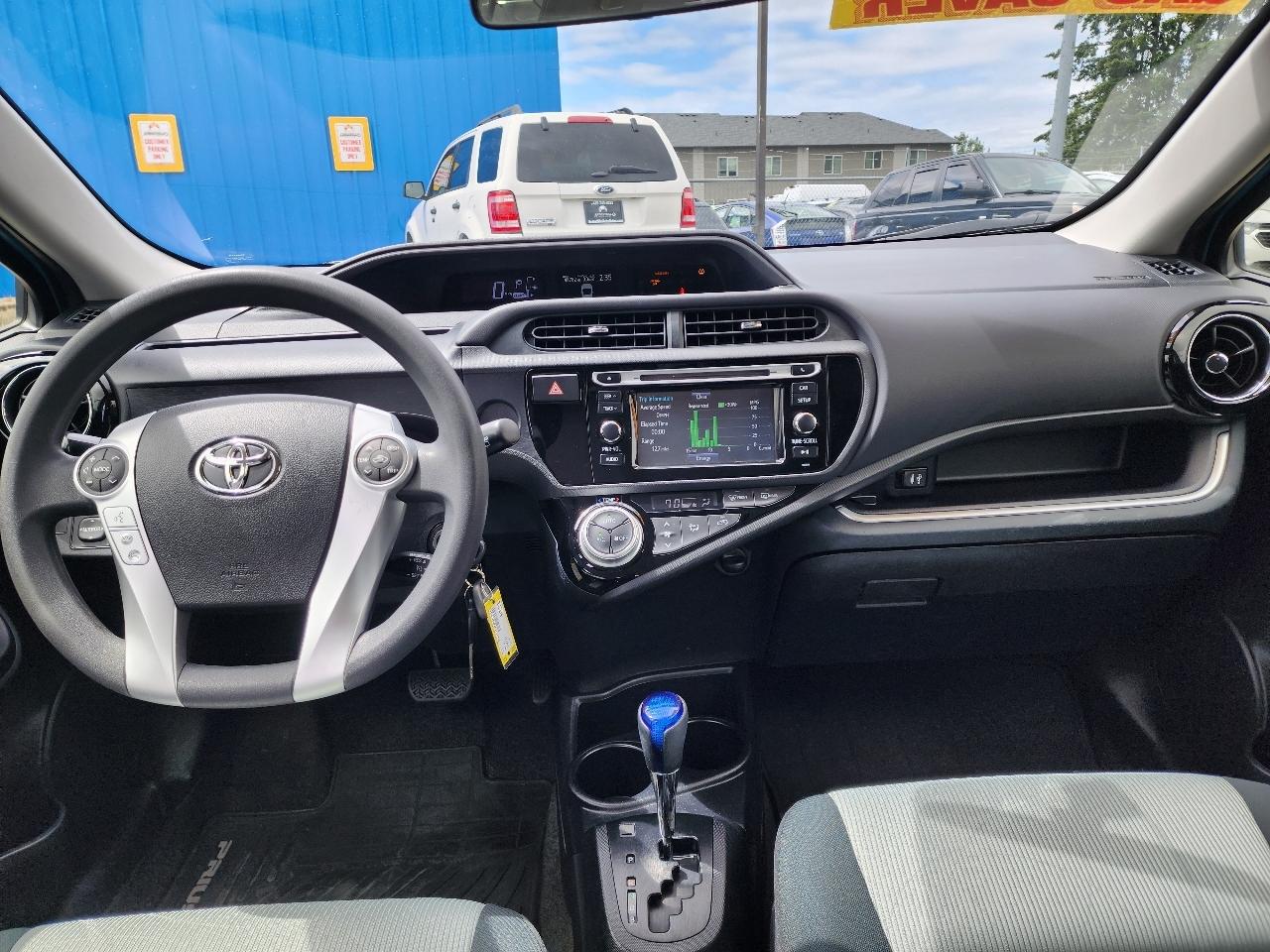 Toyota Prius c Two 2015