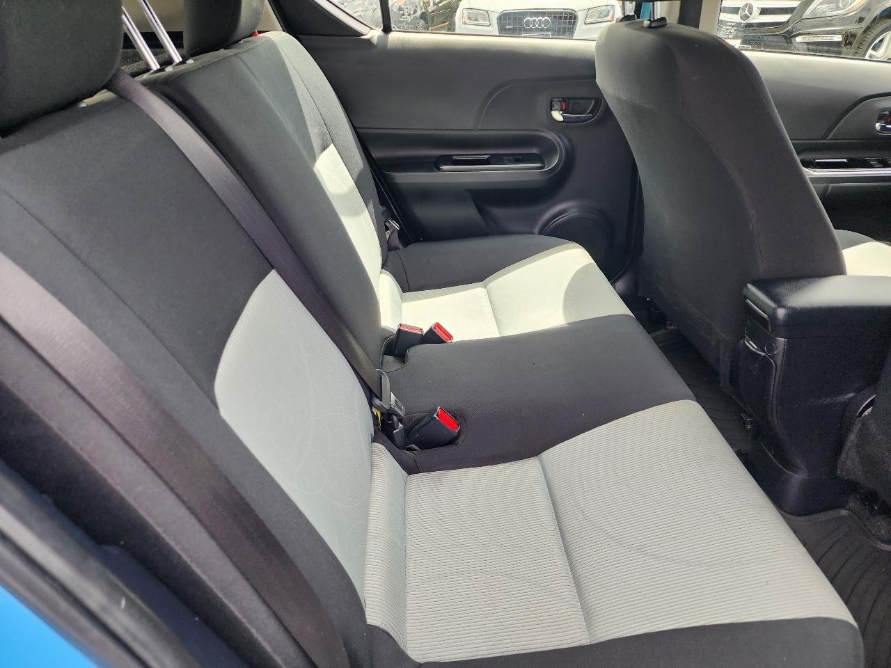 Toyota Prius c Two 2015