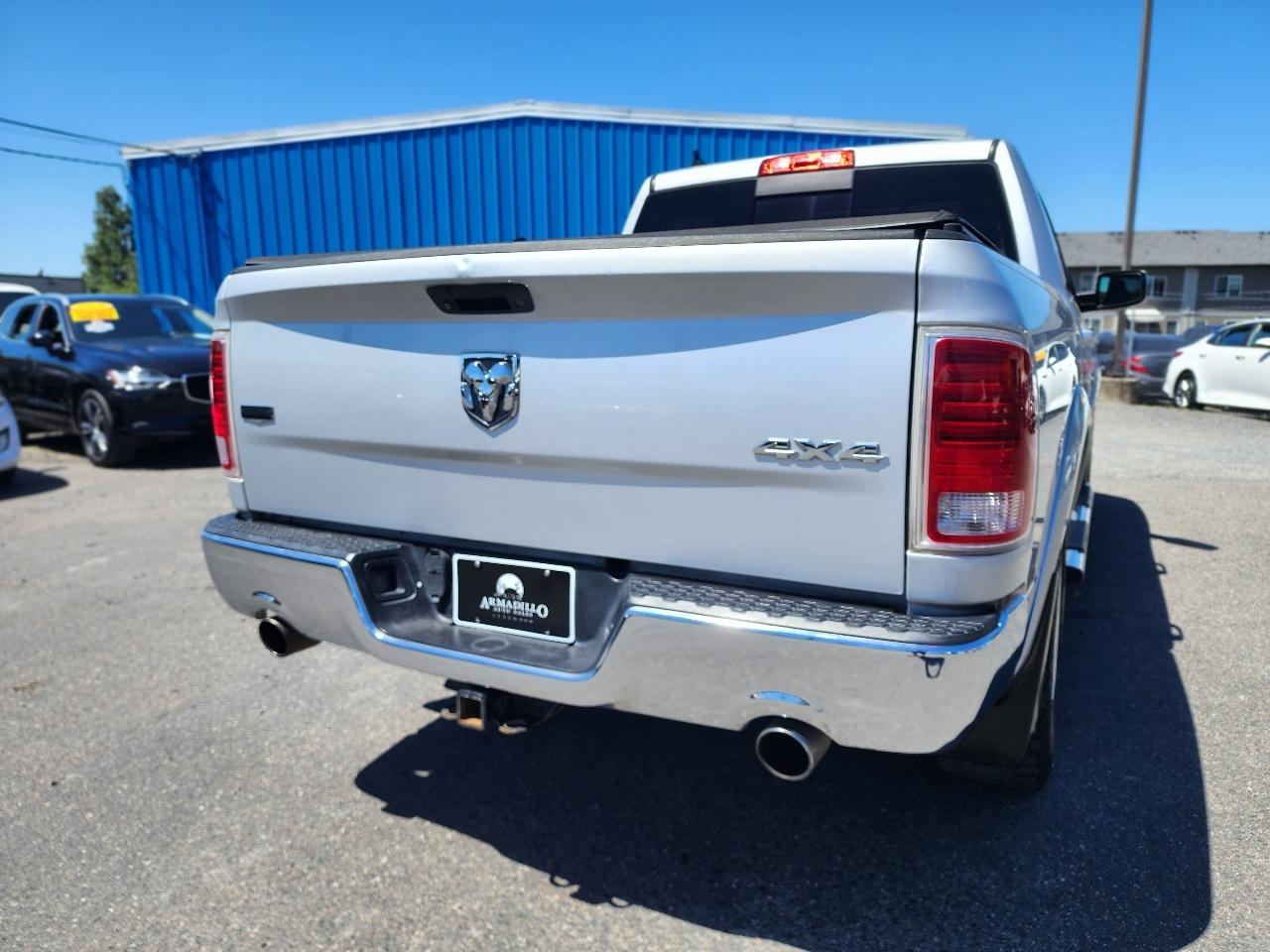 RAM 1500 Laramie Crew Cab 4WD 2016