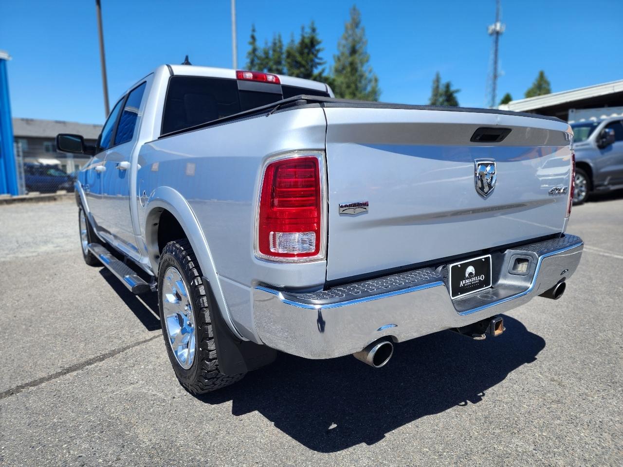 RAM 1500 Laramie Crew Cab 4WD 2016