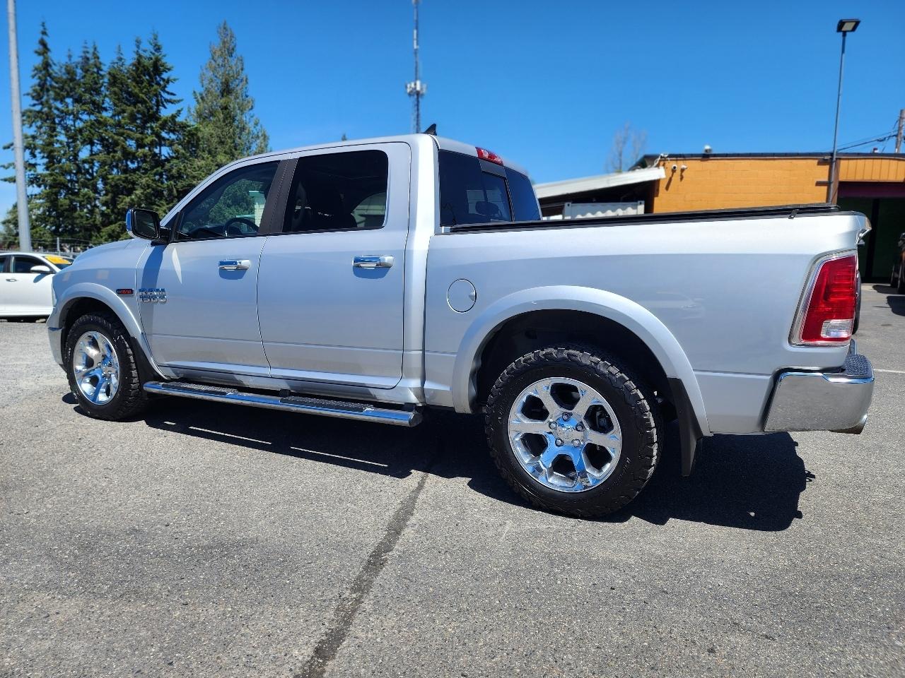 RAM 1500 Laramie Crew Cab 4WD 2016