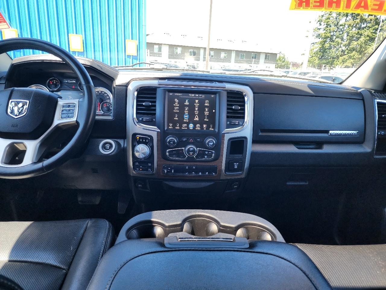 RAM 1500 Laramie Crew Cab 4WD 2016