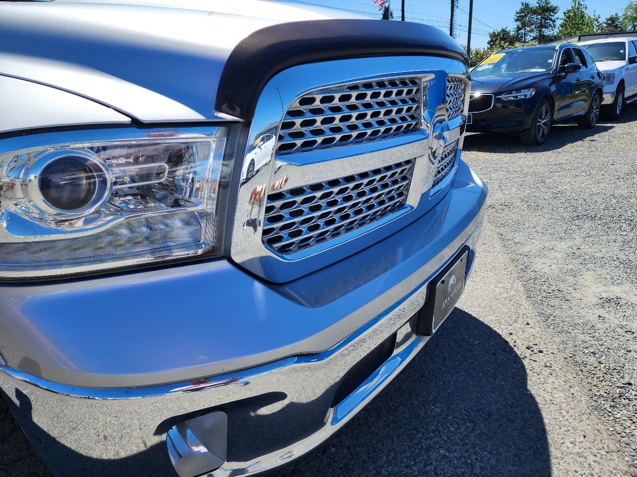 RAM 1500 Laramie Crew Cab 4WD 2016