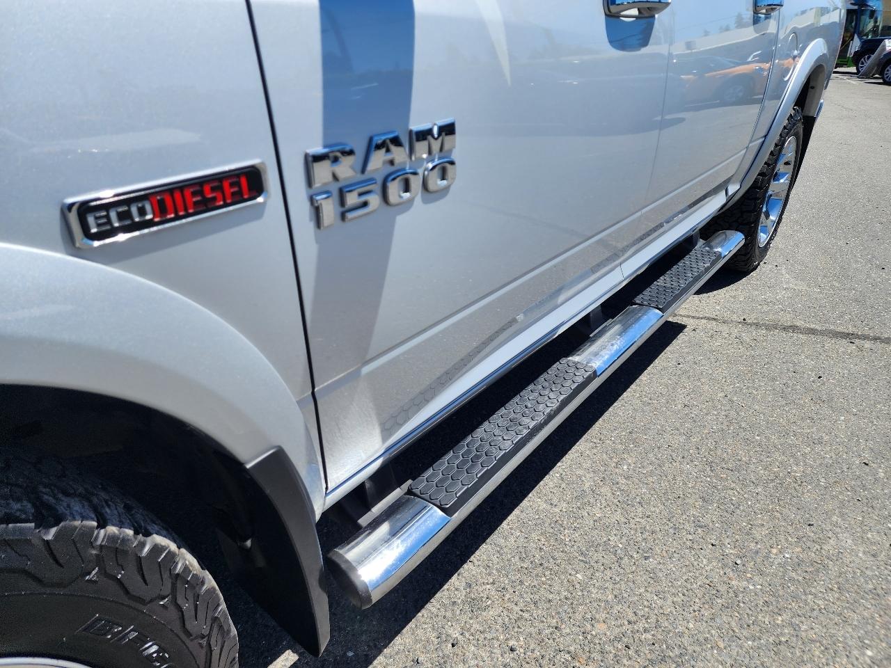 RAM 1500 Laramie Crew Cab 4WD 2016