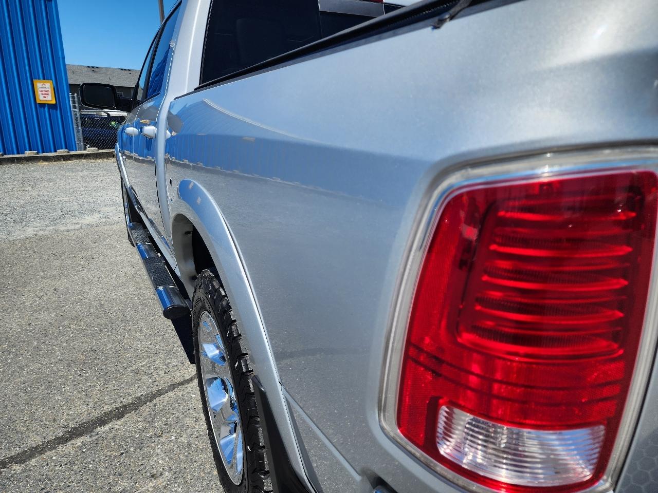 RAM 1500 Laramie Crew Cab 4WD 2016