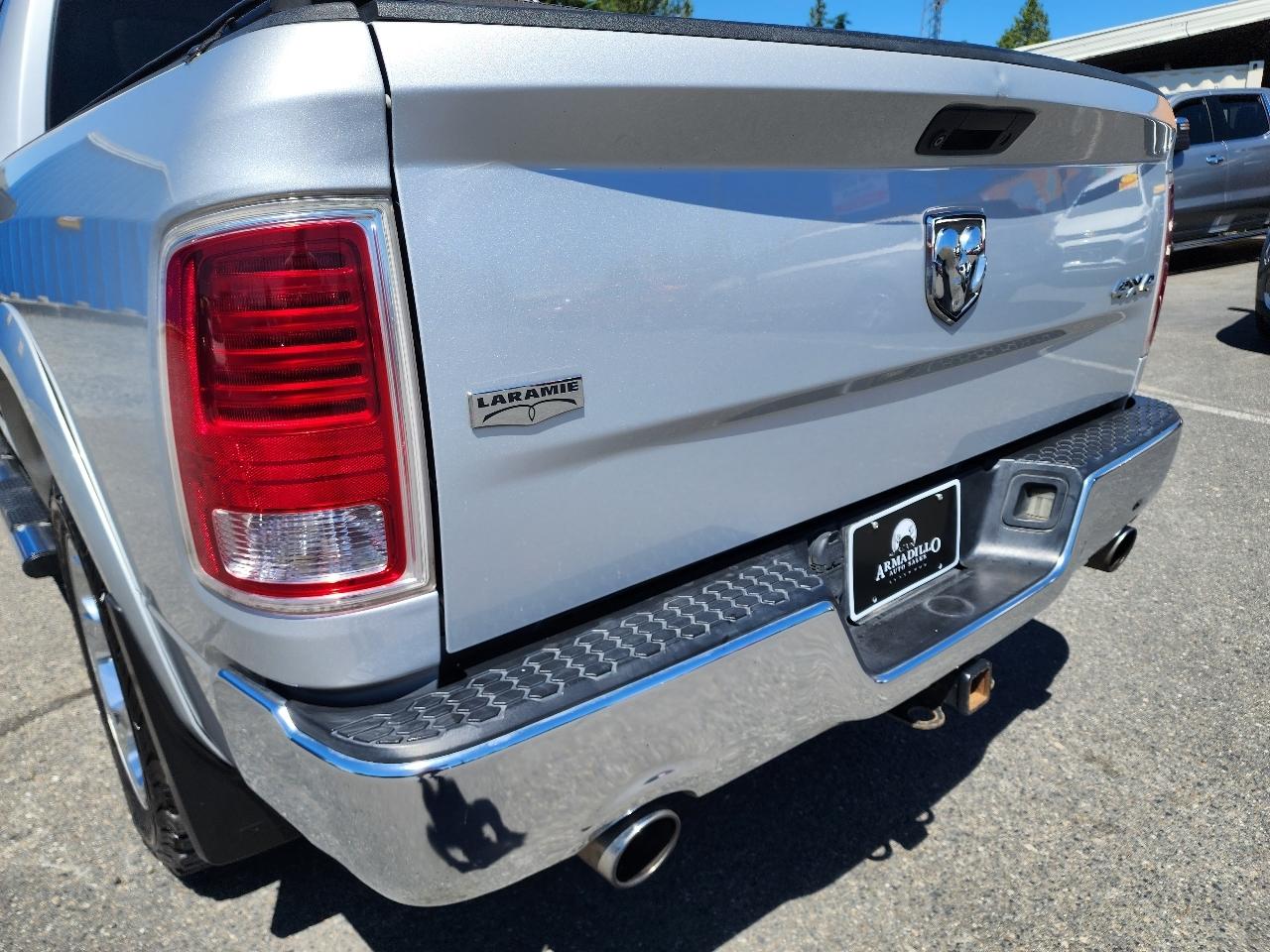 RAM 1500 Laramie Crew Cab 4WD 2016