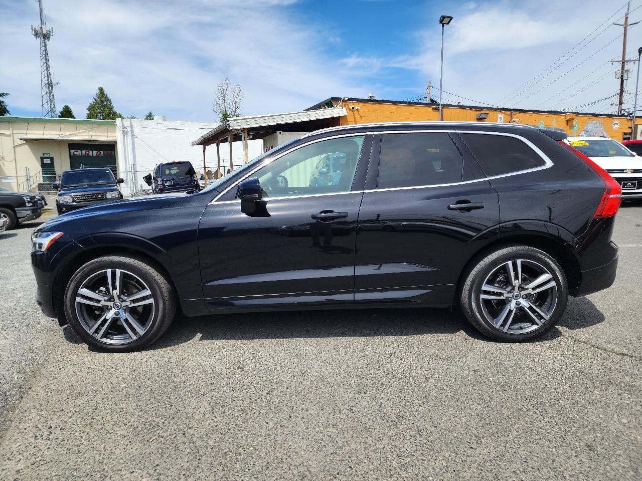 Volvo XC60 T5 Momentum AWD 2019
