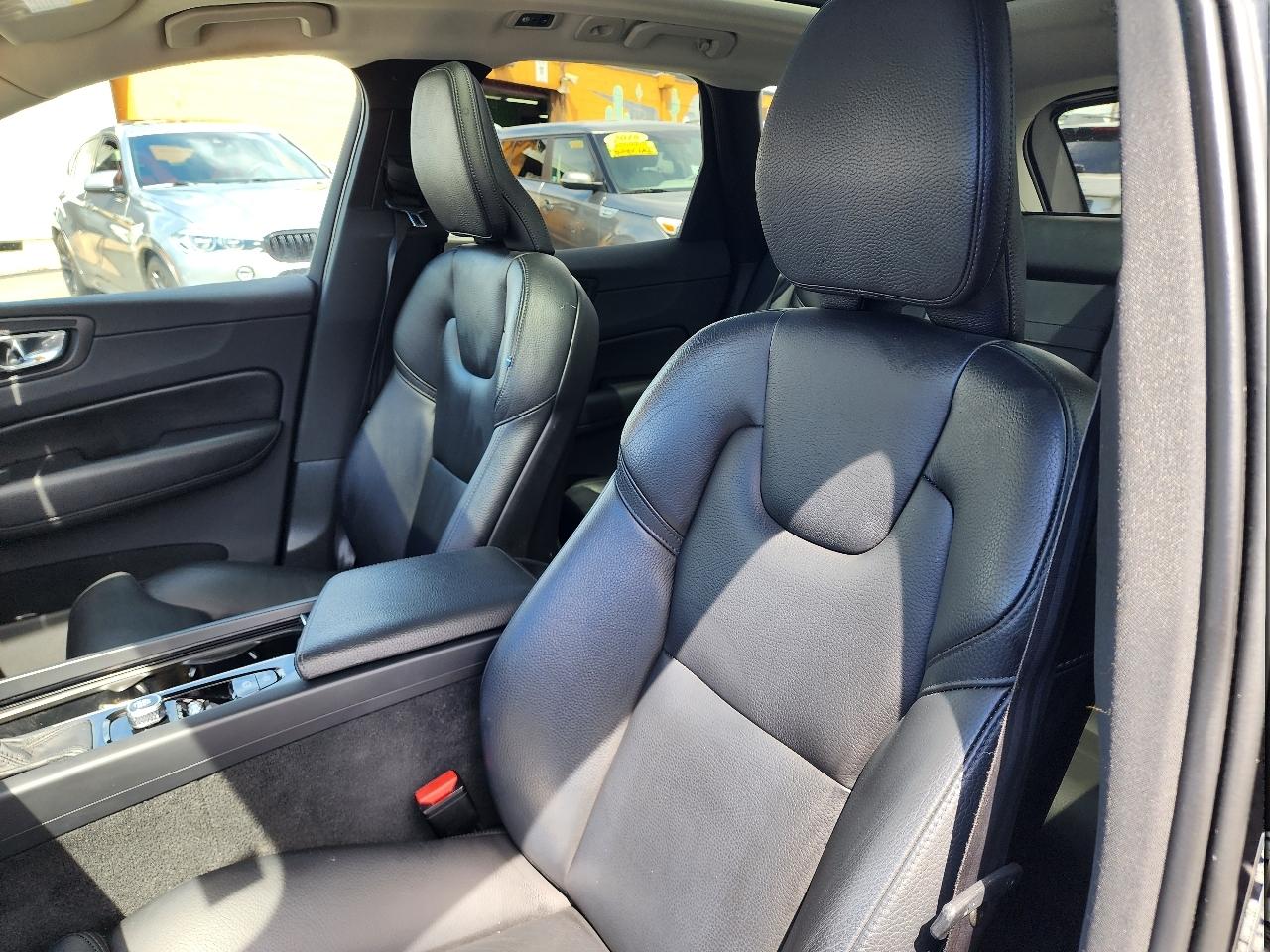 Volvo XC60 T5 Momentum AWD 2019